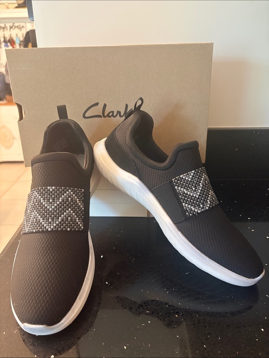 Clarks Shoes - *Clarks TAMZEN SLIP Black Knit Beaded Chevron Slip On Sneakers